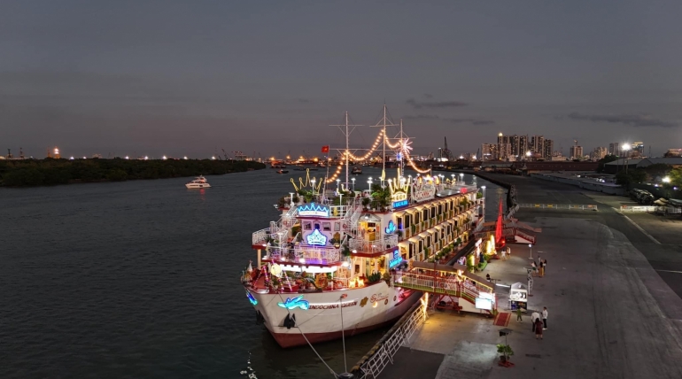 Du thuyền Indochina Queen - Nữ Hoàng Đông Dương